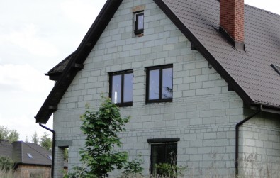 Montaż okien w domu jednorodzinnym